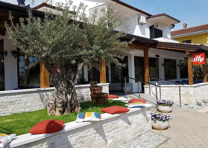 Garden Palace Apartamento Umag